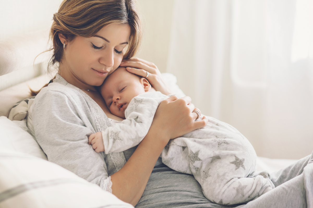 overcome maternal insomnia with the help of little minds