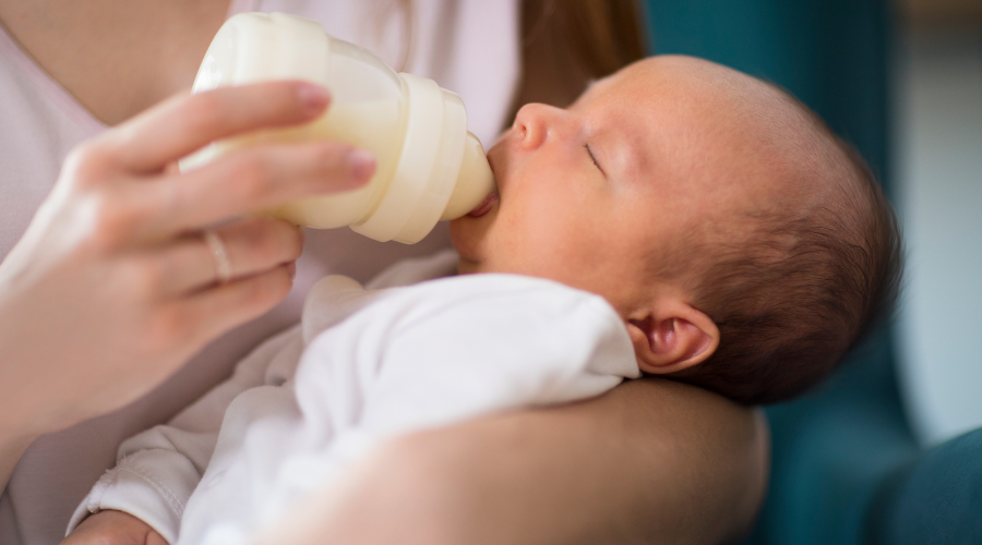 baby nurse services Budapest, newborn care with Little Minds